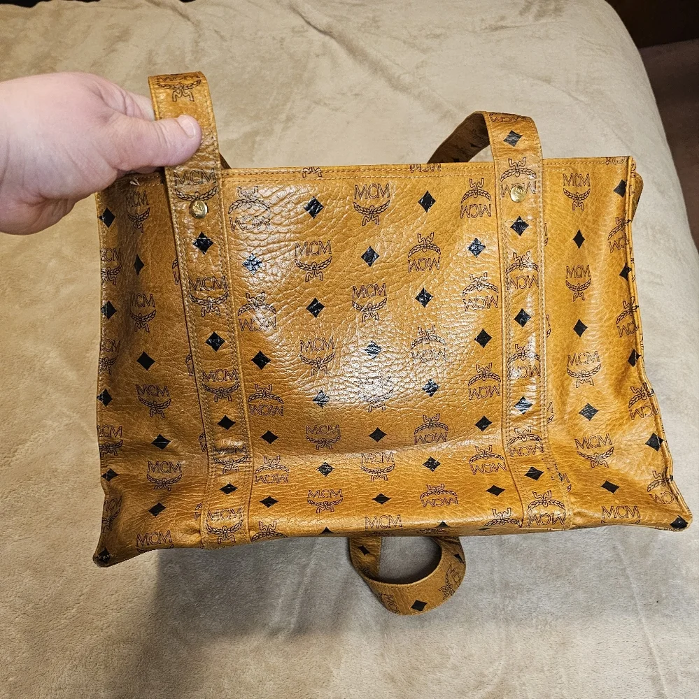 MCM Vintage Visetos Zip top tote